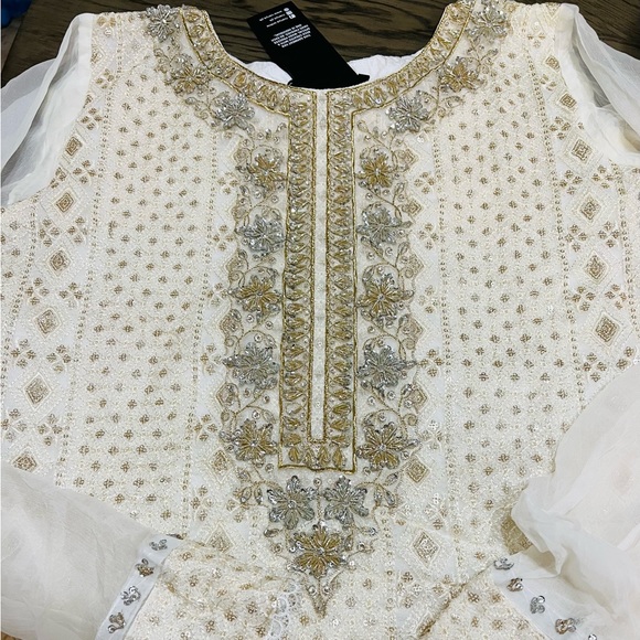 Original Chiffon Chicken Kari Embellished outfit Size Large New - Picture 4 of 5